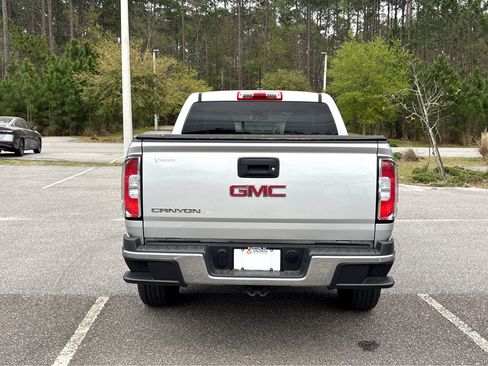 Used 2020 GMC Canyon 2WD Crew Cab w/ Convenience Package image 24
