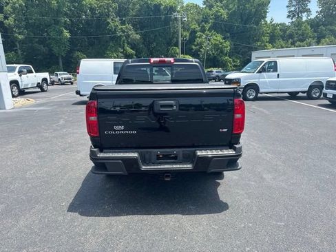 Used 2022 Chevrolet Colorado Z71 AWD/4WD image 19