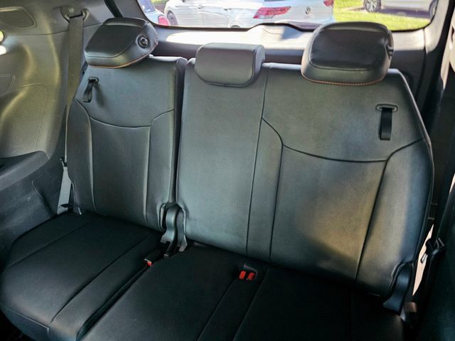 Used 2024 Toyota Sienna XSE w/ XSE Premium Package FWD image 26