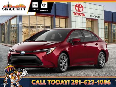 New 2025 Toyota Corolla LE