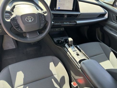 Used 2024 Toyota Prius LE image 25