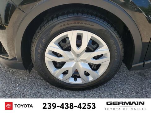 Certified 2019 Toyota C-HR LE FWD image 14