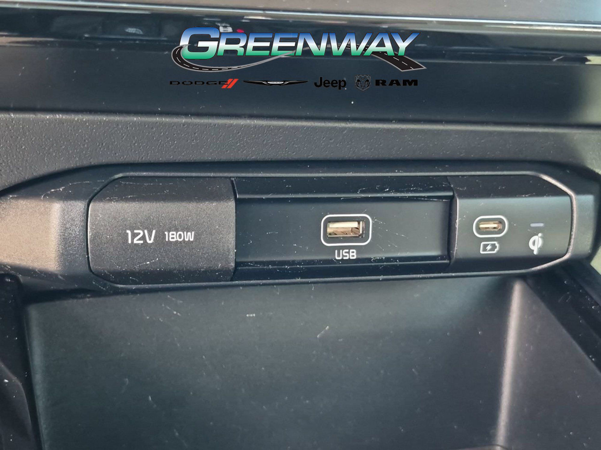 Used 2023 Kia Niro EX Touring FWD image 22