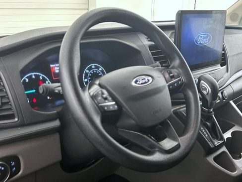 Used 2022 Ford Transit 350 XLT RWD image 11