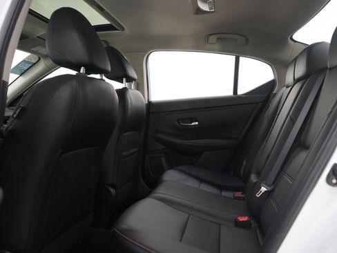 Used 2023 Nissan Sentra SR w/ SR Premium Package FWD image 19