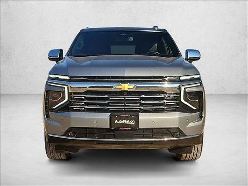 Used 2025 Chevrolet Tahoe Premier RWD image 2