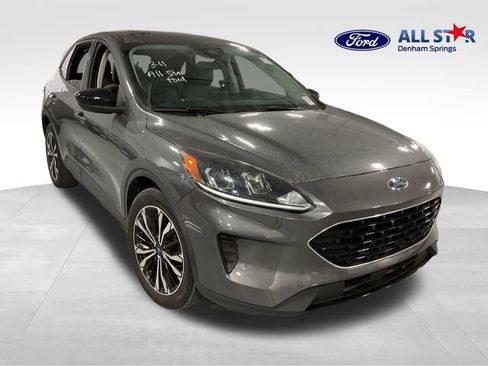 Used 2021 Ford Escape SE w/ SE Sport Appearance Package image 1