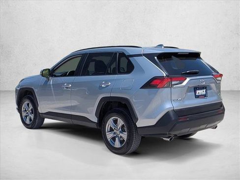 Used 2024 Toyota RAV4 XLE FWD image 8