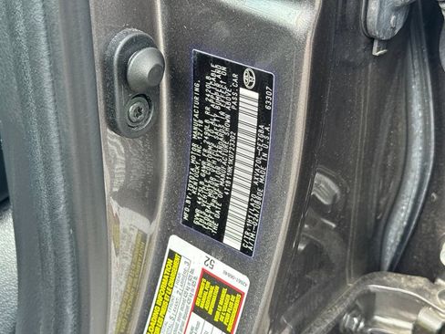 Used 2019 Toyota Camry XLE w/ Navigation Package FWD image 45