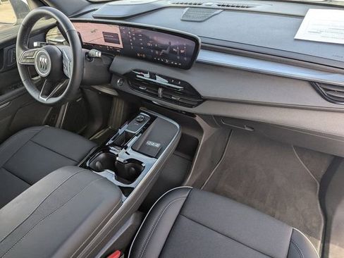 Used 2026 Buick Enclave Preferred image 12