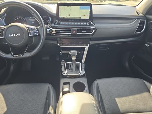 Certified 2023 Kia Seltos SX image 14