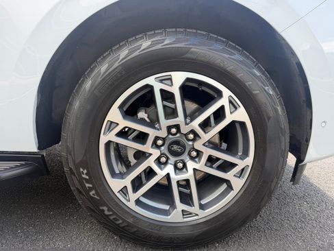 Certified 2025 Ford Expedition Max Active AWD/4WD image 11
