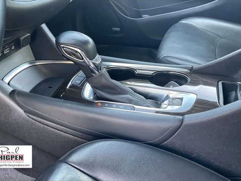 Used 2024 Chevrolet Malibu LT image 14