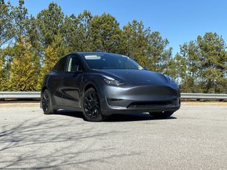 Used 2022 Tesla Model Y Long Range video 2