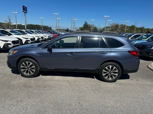 Used 2017 Subaru Outback 2.5i Limited image 12
