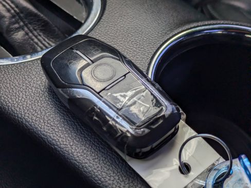 Used 2015 Ford Mustang GT image 28