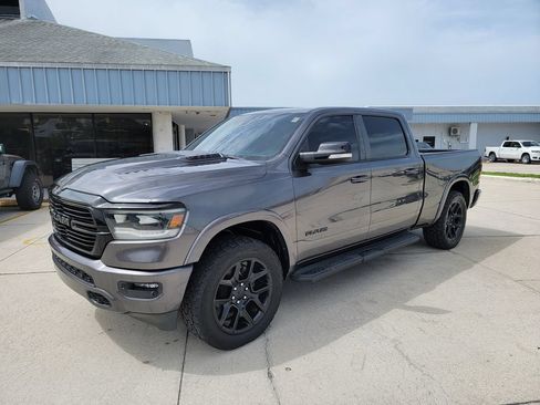 Used 2022 RAM 1500 Laramie AWD/4WD image 1
