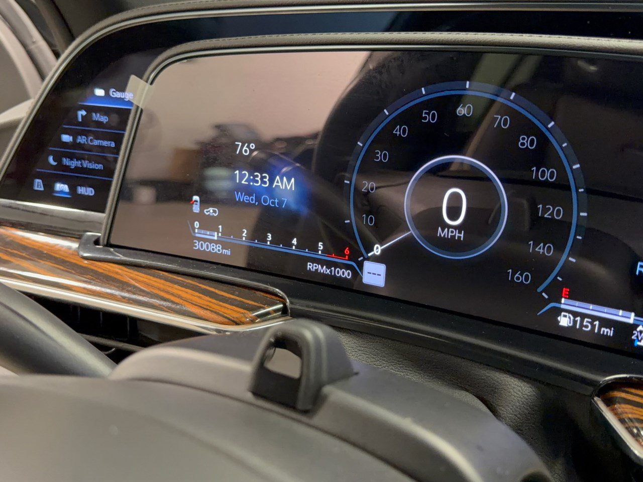 Certified 2023 Cadillac Escalade Premium Luxury w/ Performance Package AWD/4WD image 26