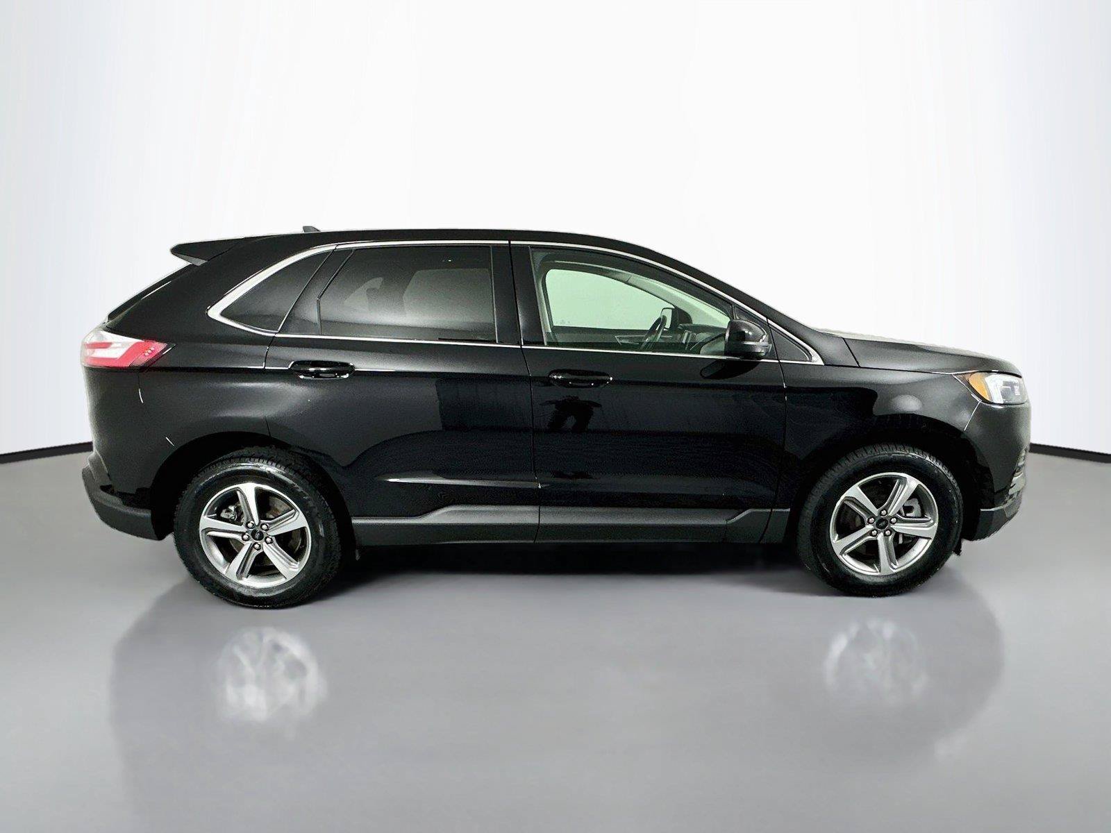 Used 2024 Ford Edge SEL w/ Convenience Package AWD/4WD image 18