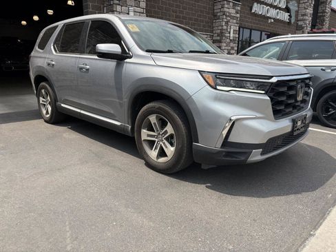 Used 2025 Honda Pilot EX-L image 1