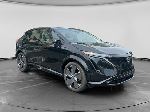 Used 2023 Nissan Ariya AWD/4WD image 3