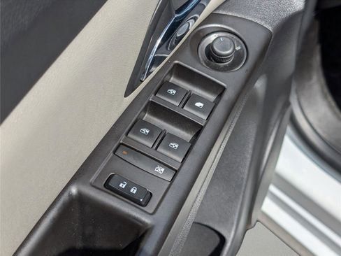 Used 2016 Chevrolet Cruze LS image 15