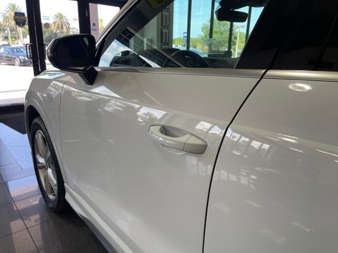 Used 2019 Audi Q3 2.0T Premium Plus w/ Premium Plus Package AWD/4WD image 13