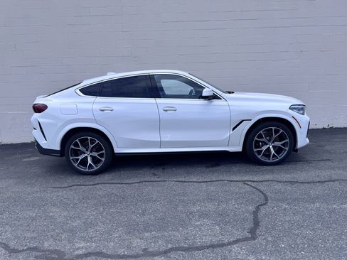Used 2022 BMW X6 xDrive40i image 7