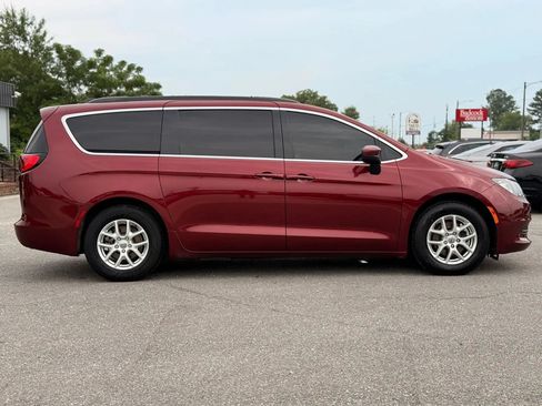 Used 2021 Chrysler Voyager Lxi FWD image 9