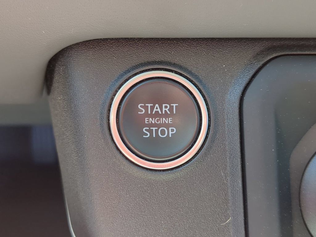 Used 2023 Land Rover Defender 110 SE AWD/4WD image 29