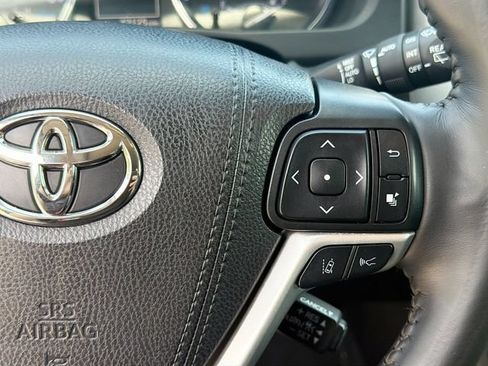 Used 2019 Toyota Highlander Limited Platinum AWD/4WD image 39