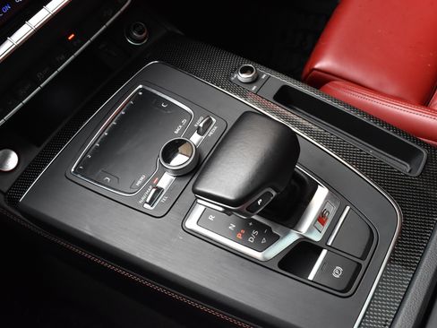 Used 2019 Audi SQ5 Prestige w/ Prestige Package image 40