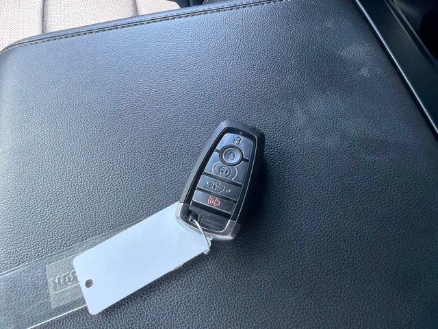 Used 2024 Ford F150 Lariat AWD/4WD image 38