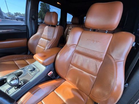 Used 2015 Jeep Grand Cherokee SRT AWD/4WD image 14