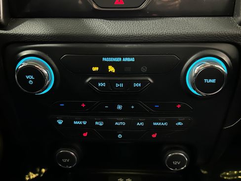 Used 2019 Ford Ranger Lariat w/ Technology Package AWD/4WD image 10