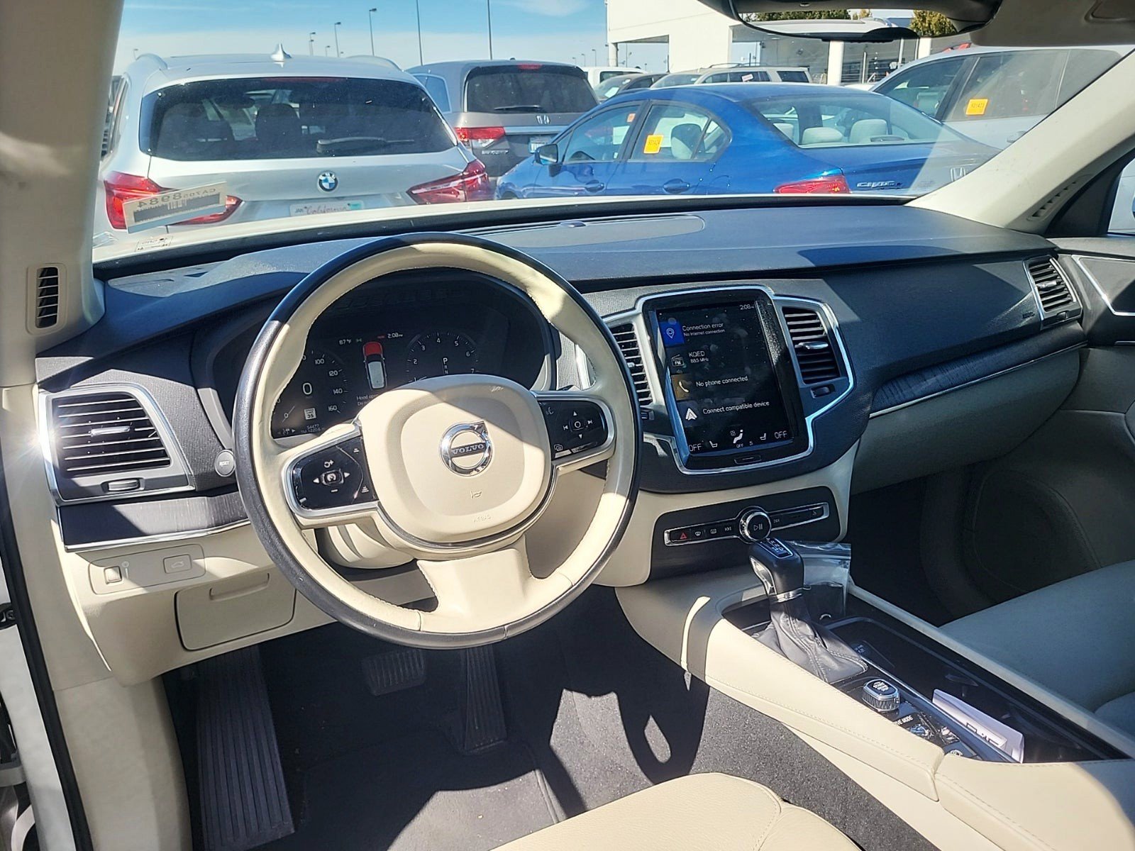 Used 2020 Volvo XC90 T5 Momentum AWD/4WD image 8