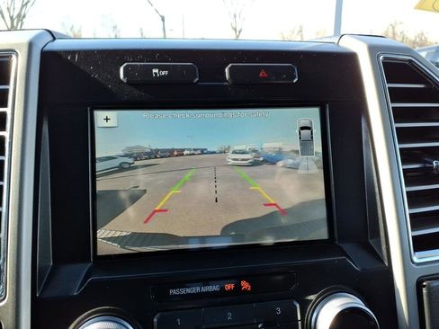 Used 2016 Ford F150 Lariat image 16