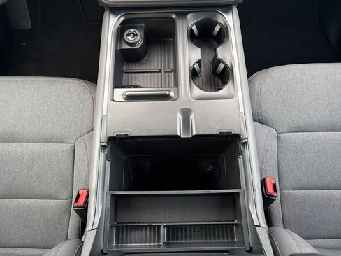 Certified 2025 Ford Expedition Active image 28