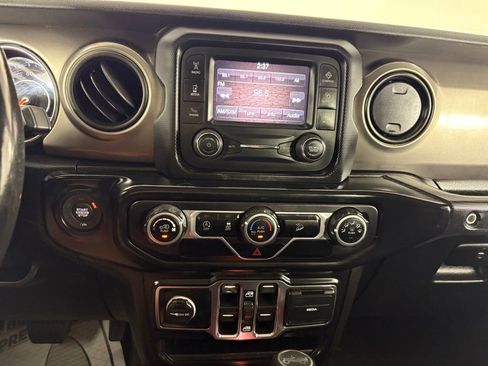 Used 2020 Jeep Wrangler Unlimited Sport S AWD/4WD image 25