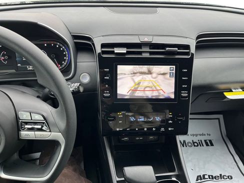 Used 2024 Hyundai Santa Cruz SEL image 11