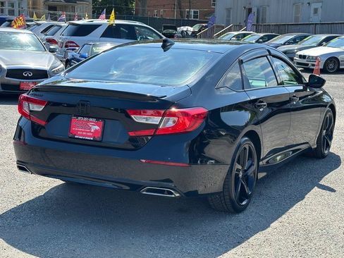 Used 2019 Honda Accord Sport image 6