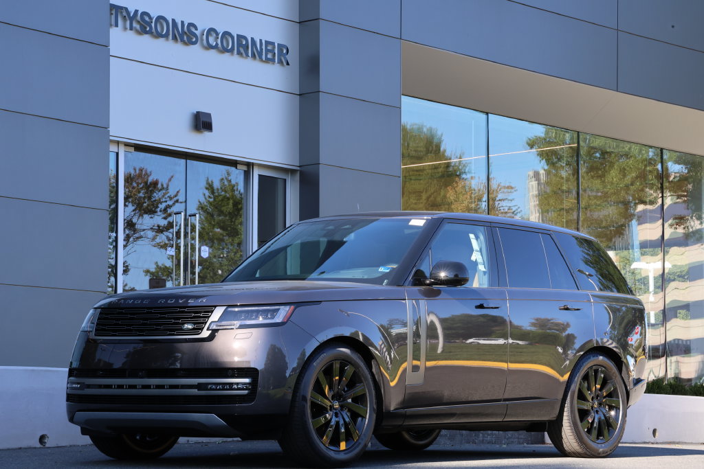 New 2027 Land Rover Range Rover SE AWD/4WD image 1