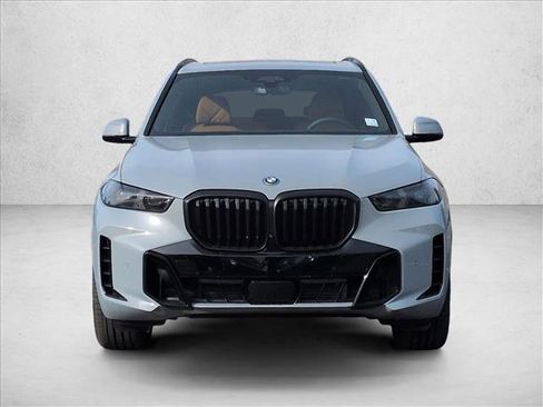 New 2026 BMW X5 xDrive50e w/ Executive Package image 6