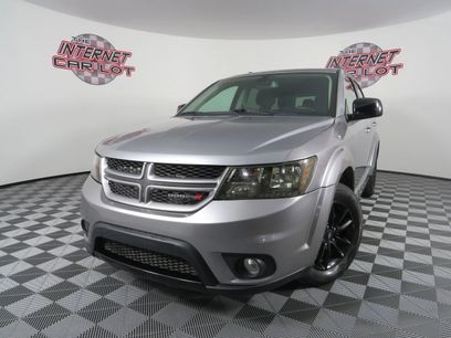Used 2019 Dodge Journey SE w/ Blacktop Package