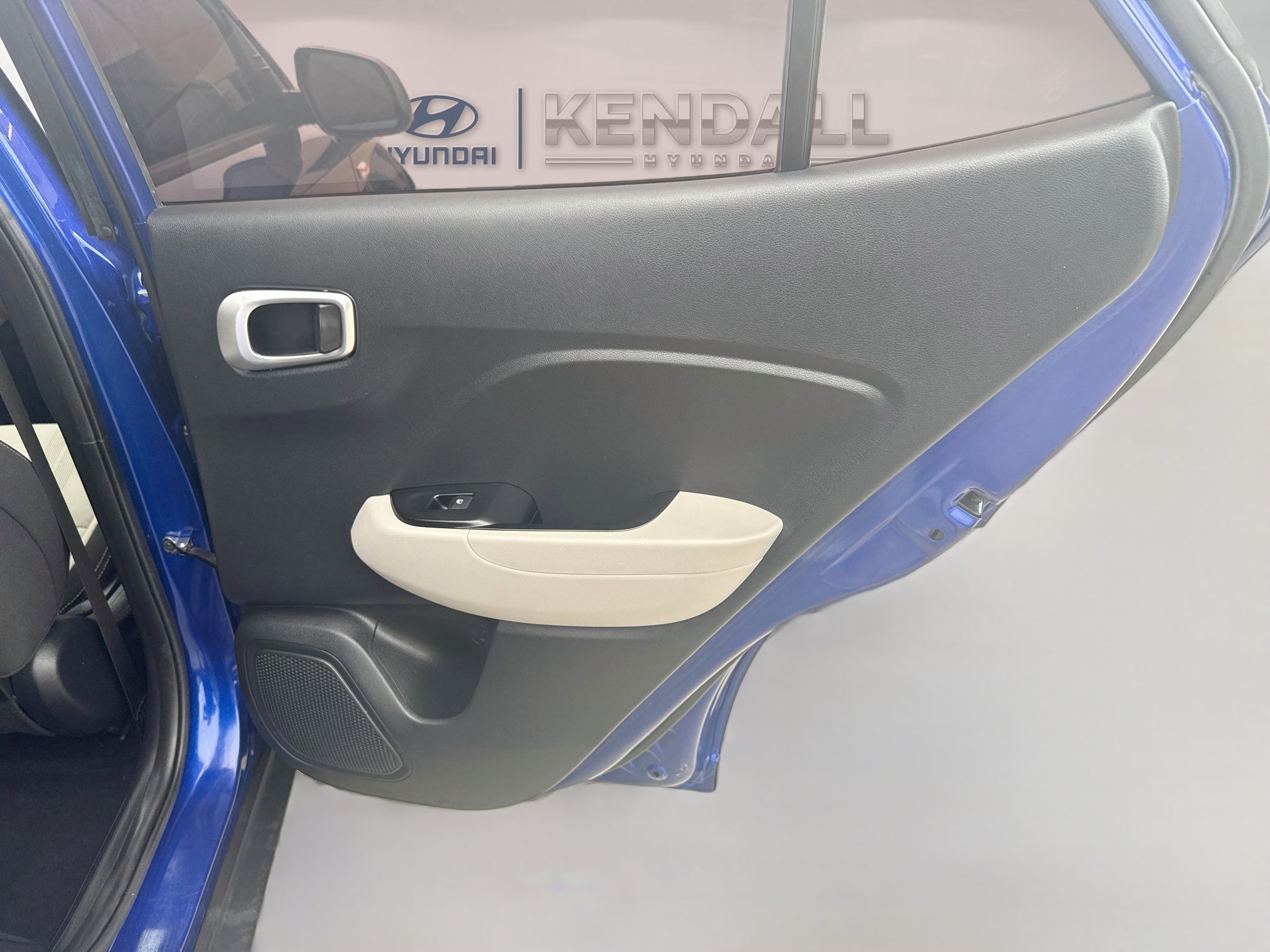 Used 2023 Hyundai Venue SEL FWD image 27