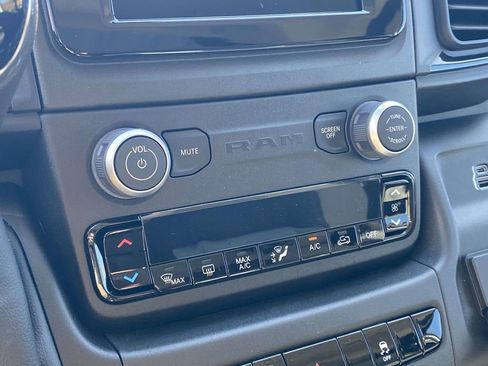 New 2026 RAM ProMaster 2500 w/ Convenience Group image 39