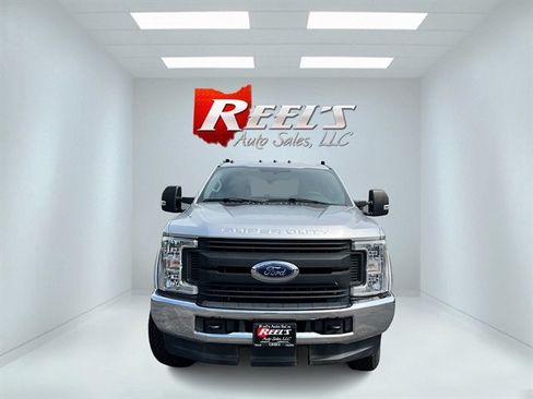 Used 2017 Ford F350 XL AWD/4WD image 2