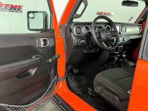 Used 2018 Jeep Wrangler Sport image 20