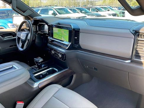 Used 2022 GMC Sierra 1500 SLT w/ SLT Premium Plus Package image 13