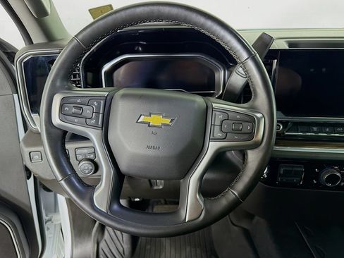 Used 2025 Chevrolet Silverado 3500 LT w/ Convenience Package AWD/4WD image 13